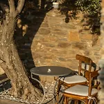Avdos' Olive House - Land Tales