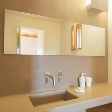 Avdos Olive House, Off-grid Cycladic Retreat Ferienhaus Agios Romanos