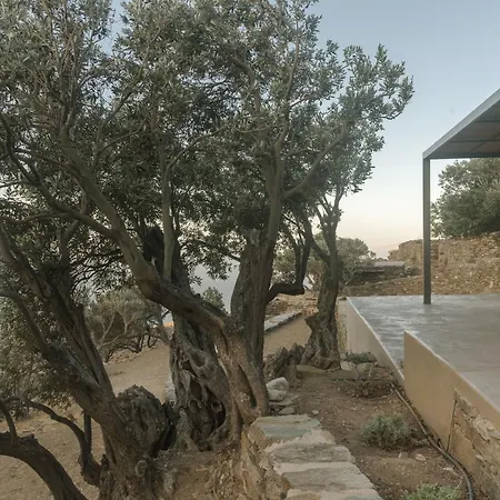 Avdos Olive House, Off-grid Cycladic Retreat