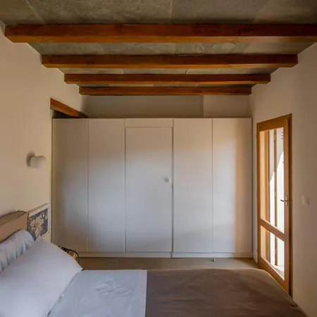 Avdos Olive House, Off-grid Cycladic Retreat Ferienhaus *