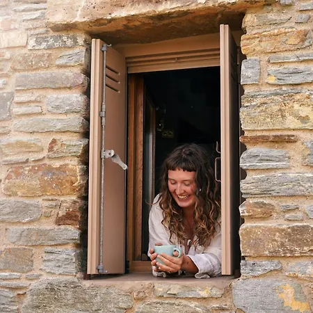 Avdos Olive House, Off-grid Cycladic Retreat